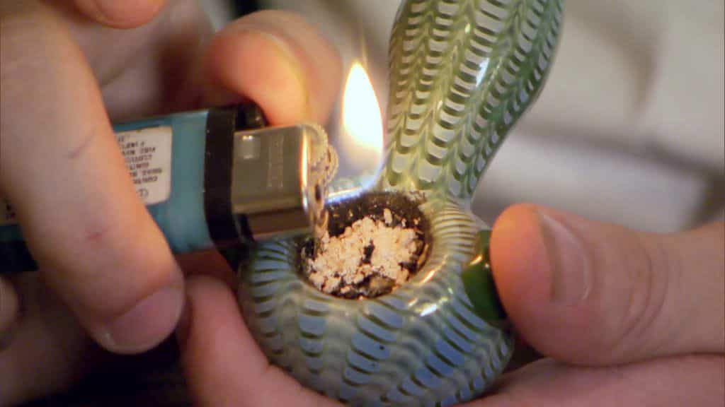 How to smoke DMT